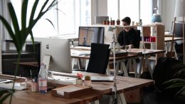 Picture of a calm and modern office